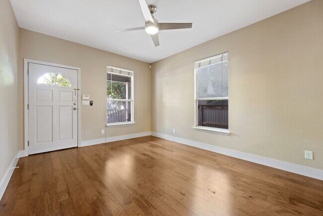 Foto del edificio - 57 Waller St