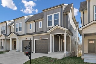 Building Photo - 2107 Chadwell Retreat Dr