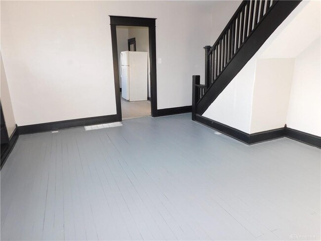 Foto del edificio - 611 W Columbia St