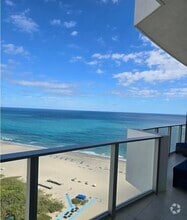 Building Photo - 3100 N Ocean Dr