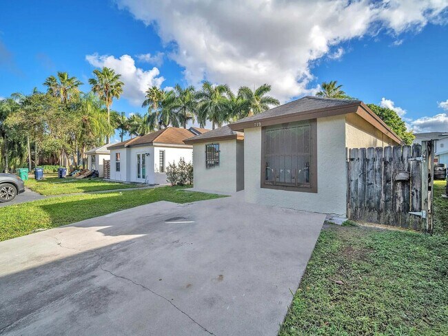 Foto del edificio - 719 SW 10th St