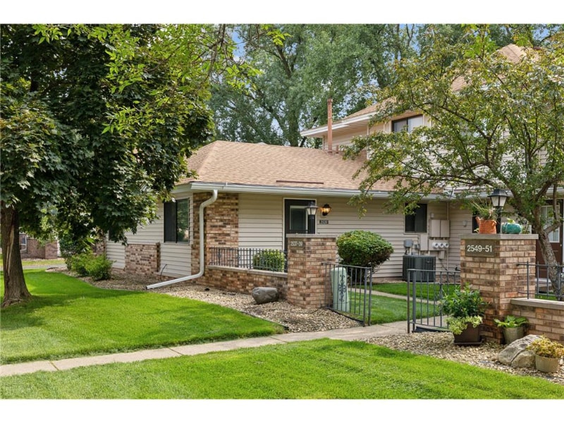 Primary Photo - 2539 Brookdale Dr