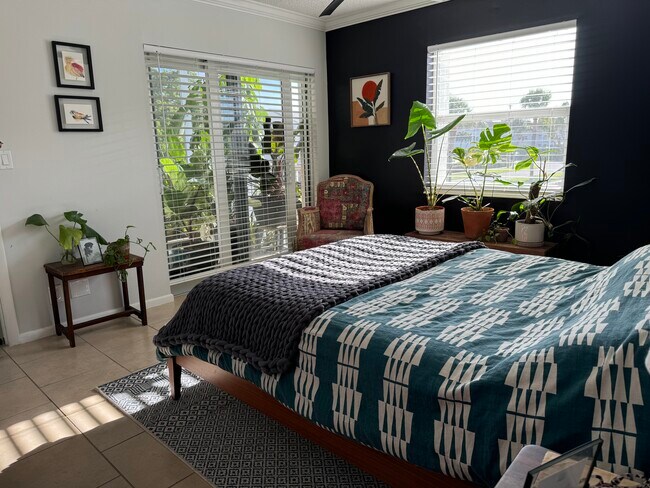 Foto del edificio - 236 Castlewood Dr