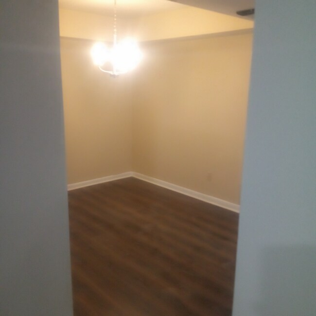 Foto del edificio - 5434 Brookwood Way