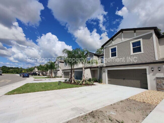 Building Photo - 23244 Willow Glen Way
