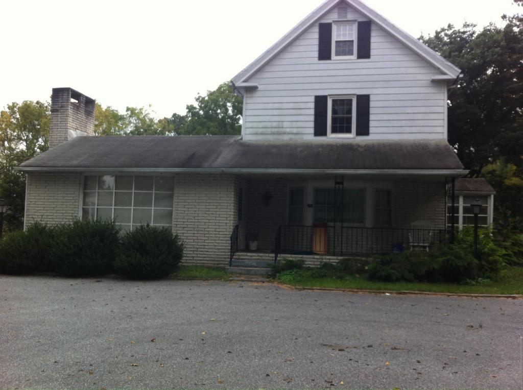 Primary Photo - 31 Richman St