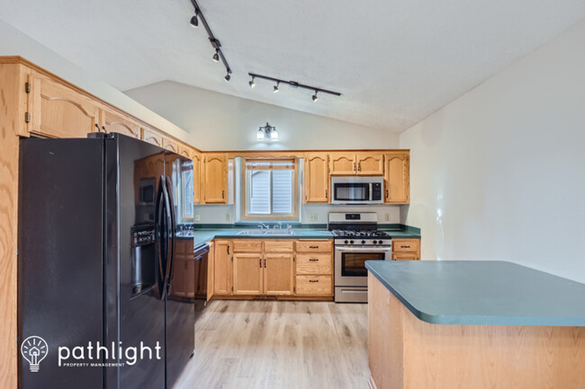 Building Photo - 2661 Oak Ridge Dr, Monticello, MN, 55362