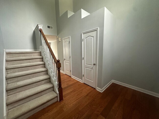 Foto del edificio - 4252 Redspire Ln