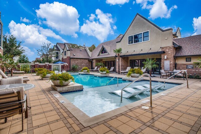 Apartamentos de una, dos y tres habitaciones en Flower Mound - Park Central at Flower Mound