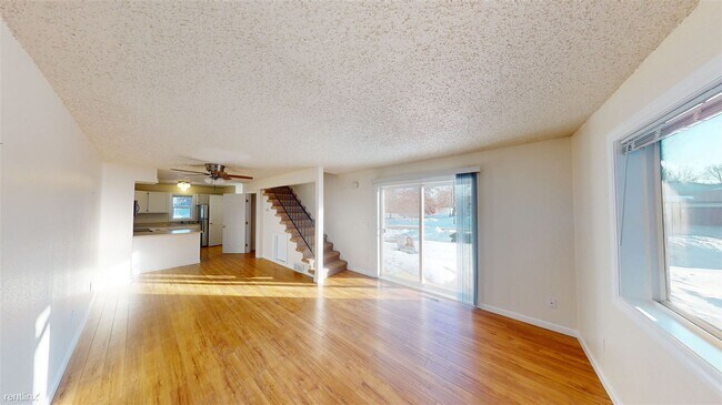 Building Photo - 2 br, 1.5 bath House - 2974 Warwick Loop