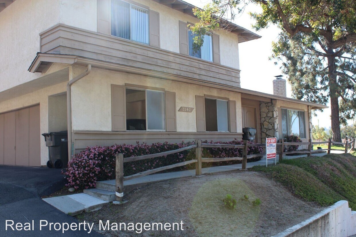 21422148 Via Robles, Oceanside, CA 92054 Apartment for Rent in