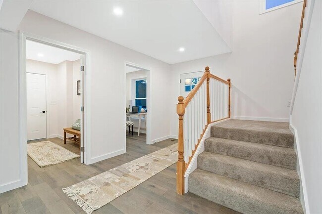 Foto del edificio - 603 Clough Hill Rd