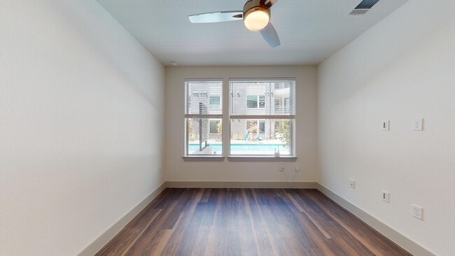 Interior Photo - Vitruvian West