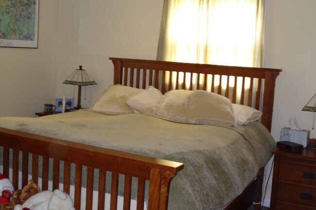 Foto del edificio - 18 Oak St