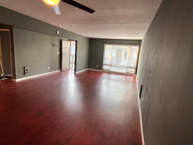 Foto del edificio - 4192 Mt Alifan Dr