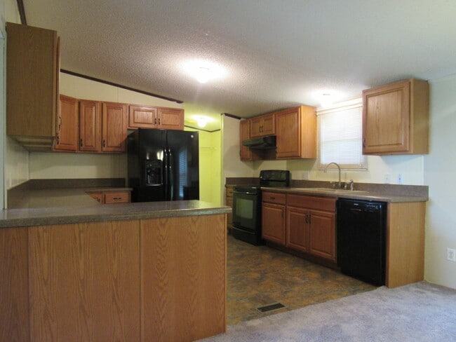 Building Photo - 7614 AR-38