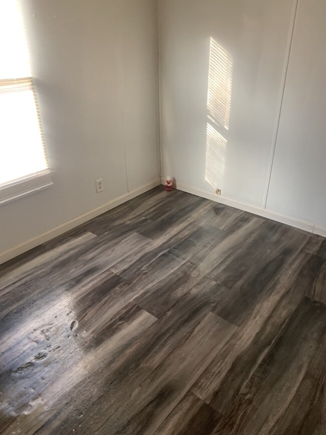 Building Photo - Laurens Mobile Home for Rent