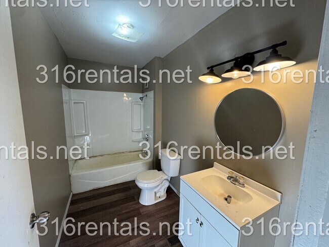 Foto del edificio - $995 - 3 bed 1 bath - Single Family Home