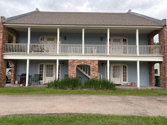 Building Photo - 107 Guillot Rd