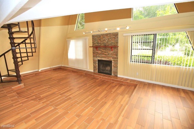 Building Photo - 3 br, 2 bath House - 126 Barcelona Drive