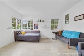 Building Photo - 1 br, 1 bath  - 645 Michigan Ave # B