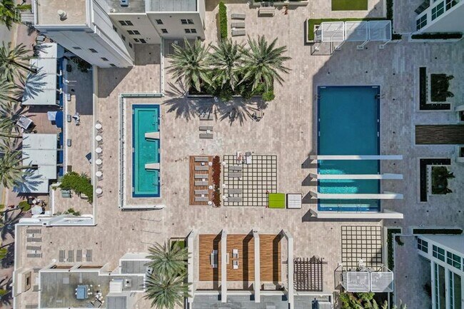 Foto del edificio - 101 S Fort Lauderdale Beach Blvd