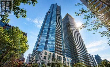 Building Photo - 45 Charles St E