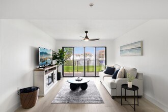 Building Photo - 1601 Marina Isle Way