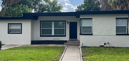 Building Photo - 1016 Chipola Rd