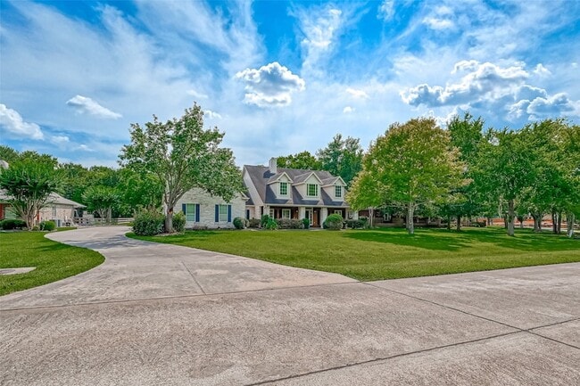 Building Photo - 32515 Westminster Dr
