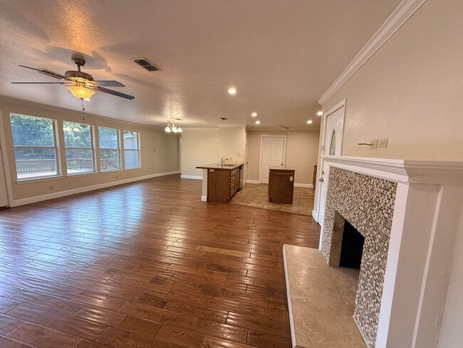 Building Photo - 7280-7286 CR 492