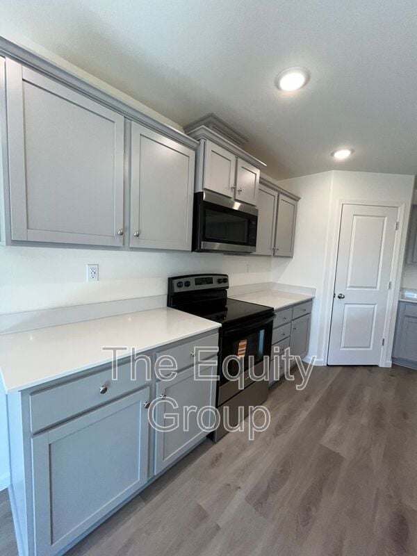 Foto del edificio - 7039 W Wren Ave