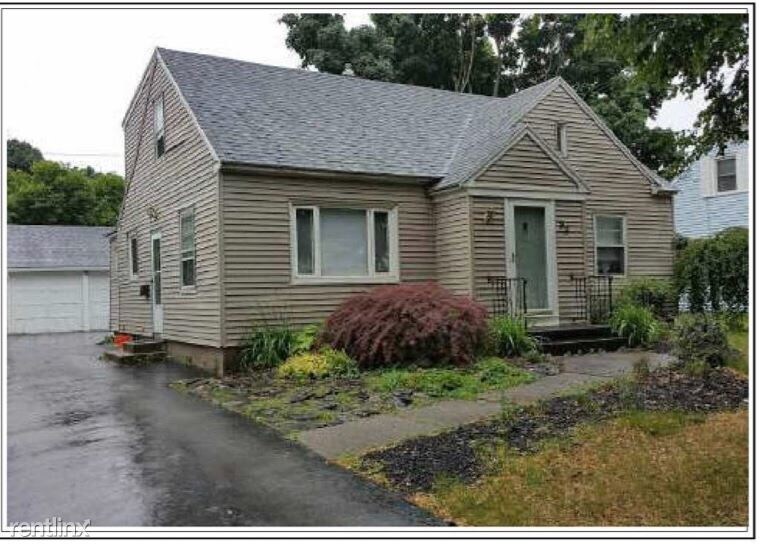 Primary Photo - 4 br, 3 bath House - 99 Kingsley Rd