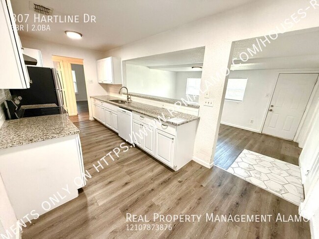 Building Photo - 307 Hartline Dr