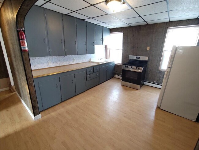 Foto del edificio - 672 Providence St