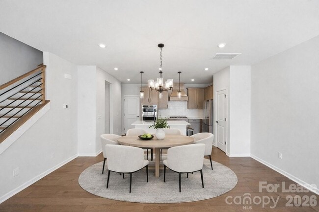 Building Photo - 423 Vinroot Aly