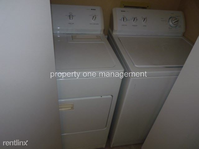 Foto del edificio - 4826 Sawyer Ave
