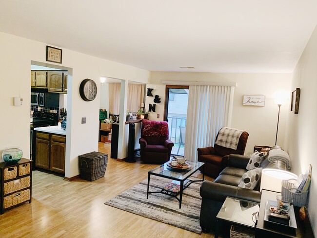 Foto del edificio - W177N9747 Riversbend Cir E