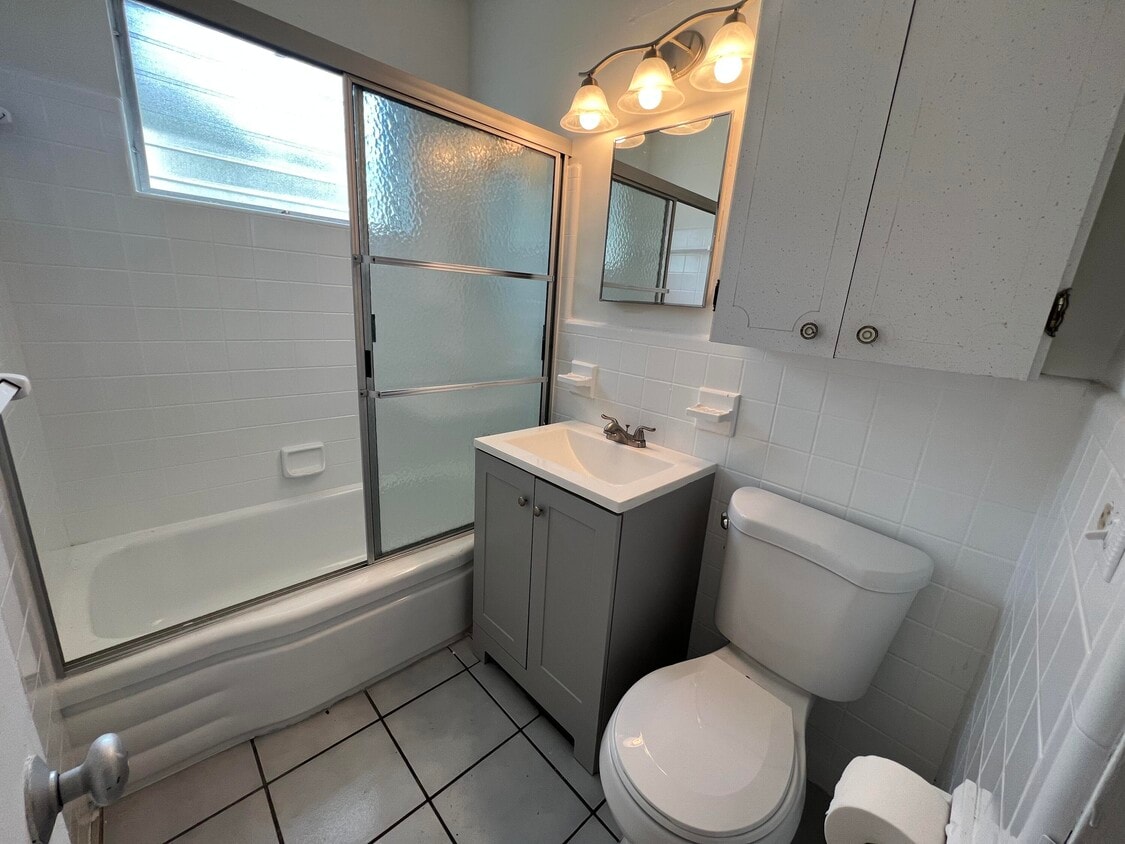 1745 NE 169th Street North Miami Beach Fl... House Rental in North