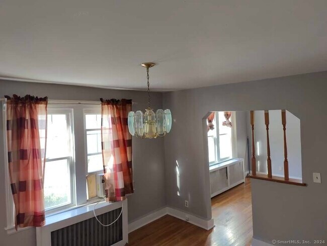 Foto del edificio - 15 Lone Oak Ave