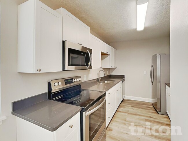 Foto del edificio - 6604 Santa Cruz Trail