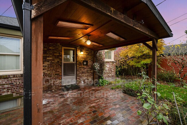 Foto del edificio - 7727 Jones Ave NW