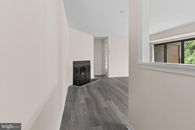 Foto del edificio - 5478 Cedar Ln