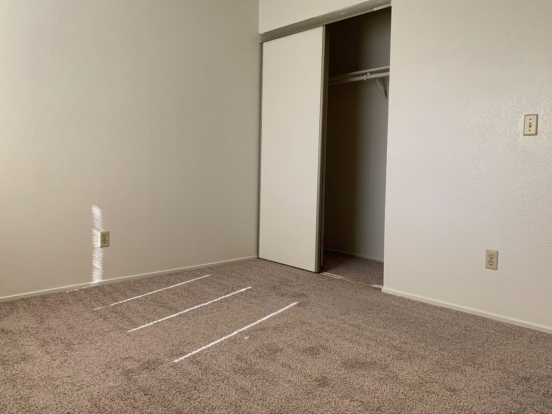 Primary Photo - 2 bed 1.5 bath with a 2-car garage in Rocklin