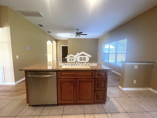 Foto del edificio - 884 Addison Dr NE