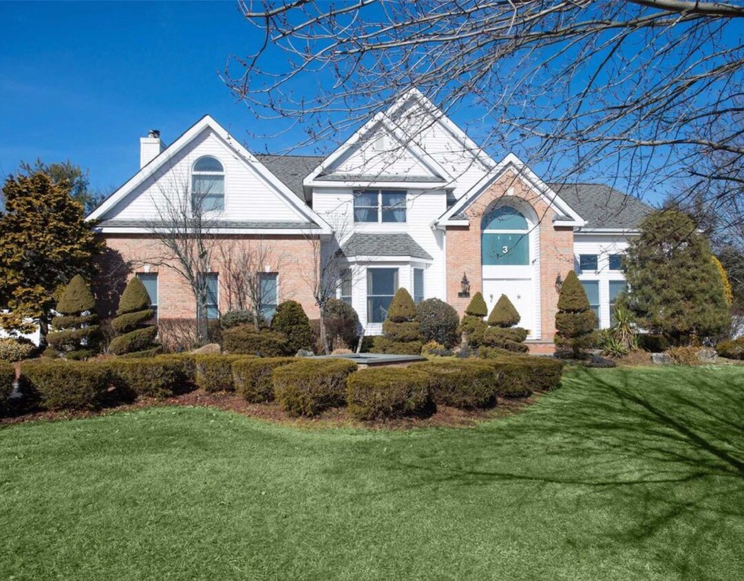 3 Sugar Maple Ct, Dix Hills, NY 11746 House Rental in Dix Hills, NY