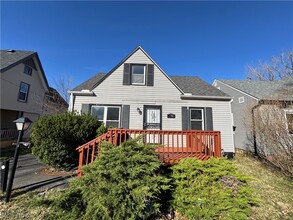 Building Photo - 892 E 139th St