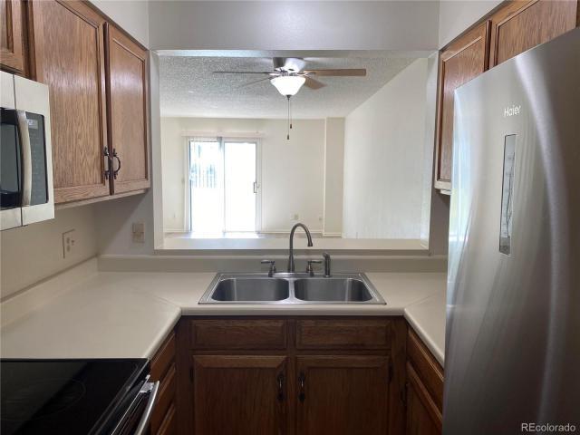 Building Photo - 2 bedroom in Lakewood CO 80227