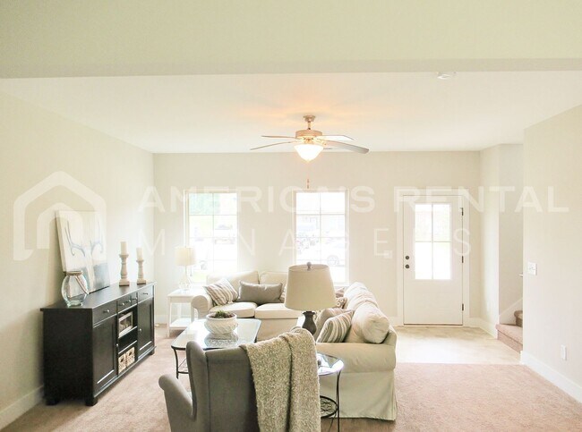 Building Photo - Home for rent in Chelsea!!!!