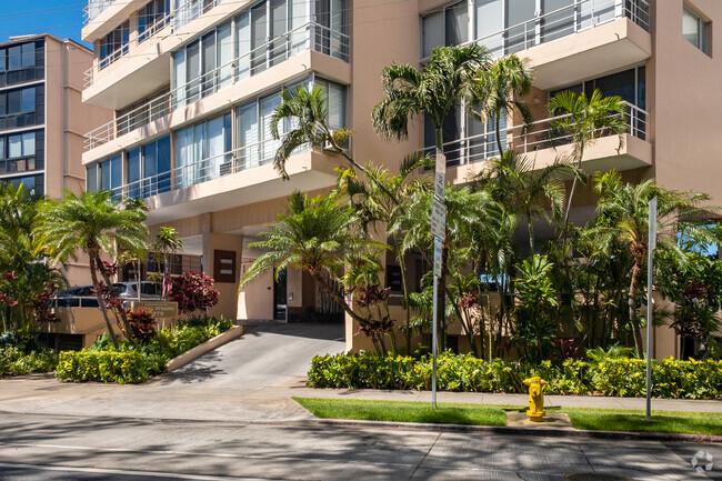 Building Photo - Coral Strand